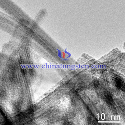 紫色氧化鎢HRTEM照片